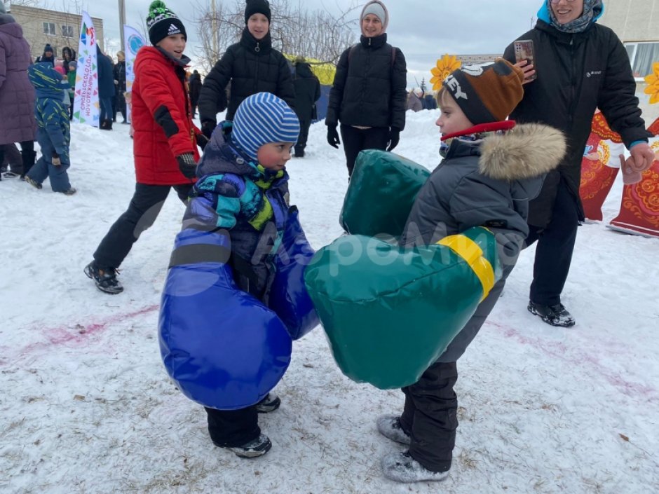 Гигантские перчатки — для шуточных боев, игр и развлечений детей и взрослых