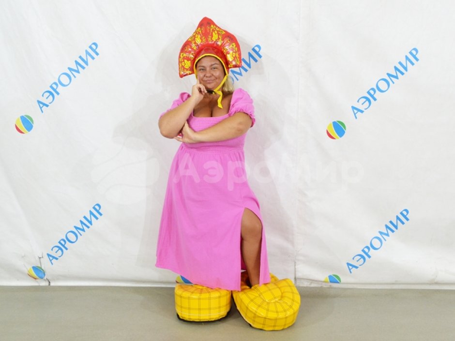 Кокошник — игровой реквизит