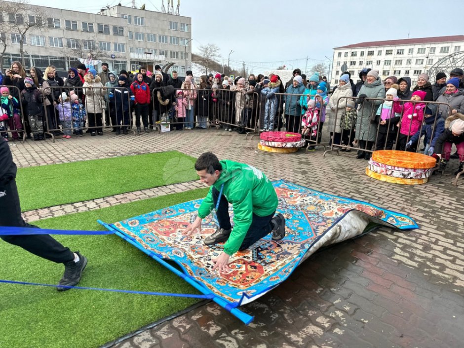 Командная игра ковер-самолет, Углегорск.