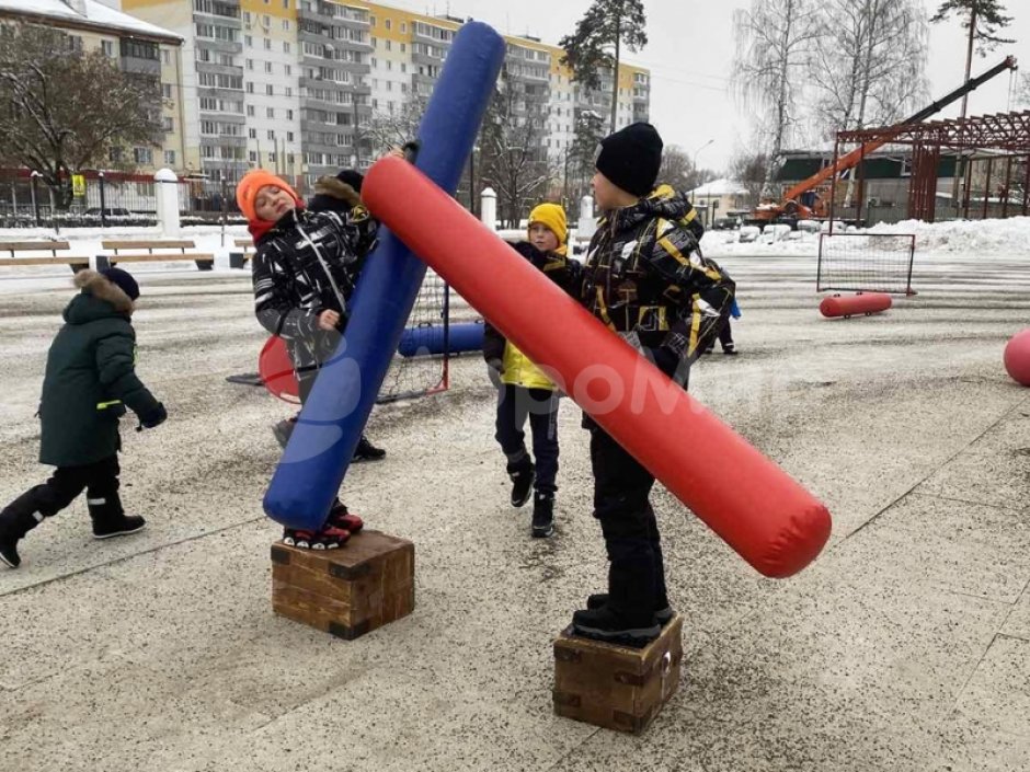 Командный игровой реквизит Бабука — надувная дубина для забав и состязаний