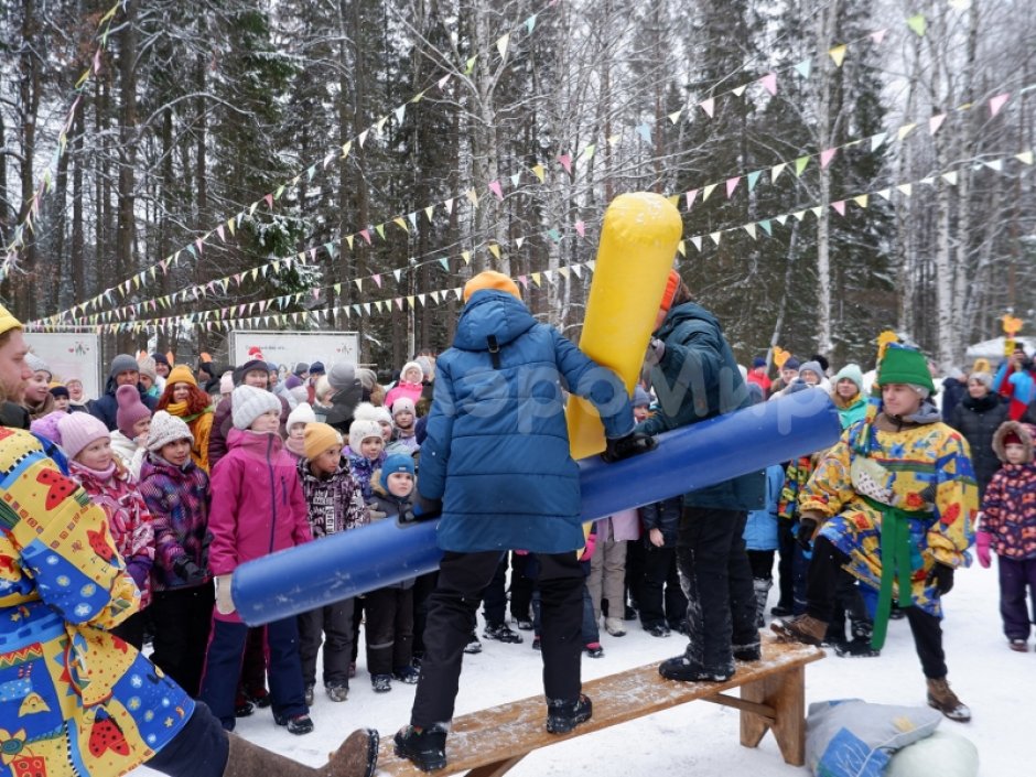 Командный игровой реквизит Бабука — надувная дубина для забав и состязаний