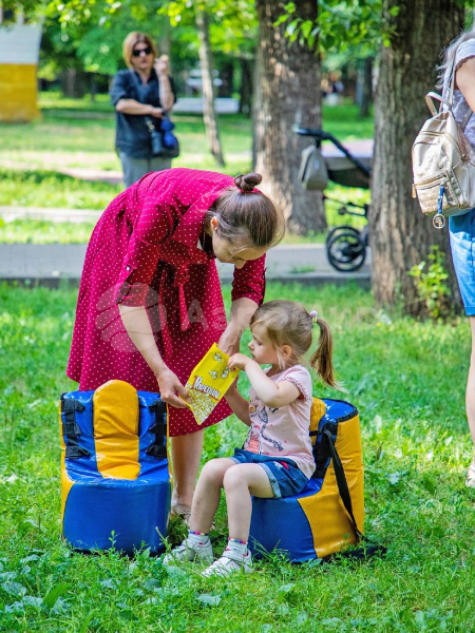 Командный игровой реквизит Гигантские кеды — для эстафет, конкурсов и веселых забегов