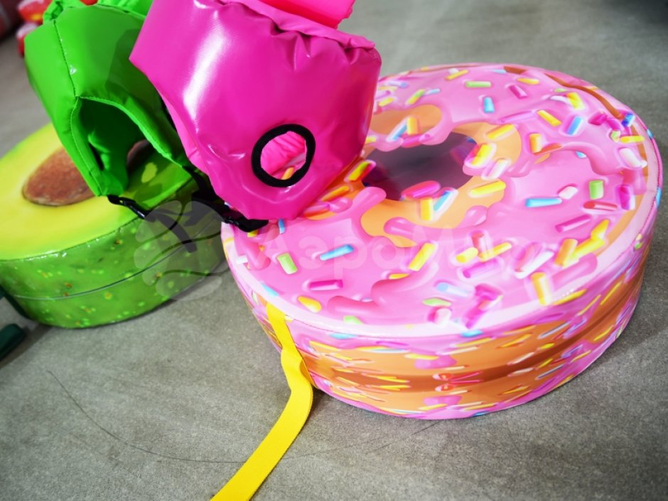 Бой подушками — игровой реквизит для шуточных боев