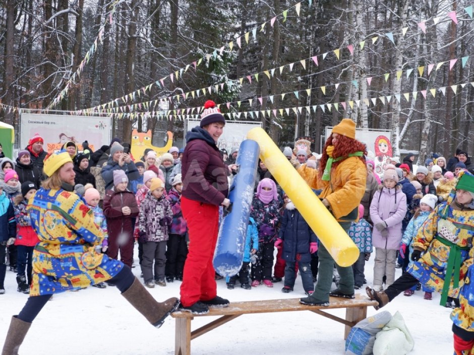 Командный игровой реквизит Бабука — надувная дубина для забав и состязаний