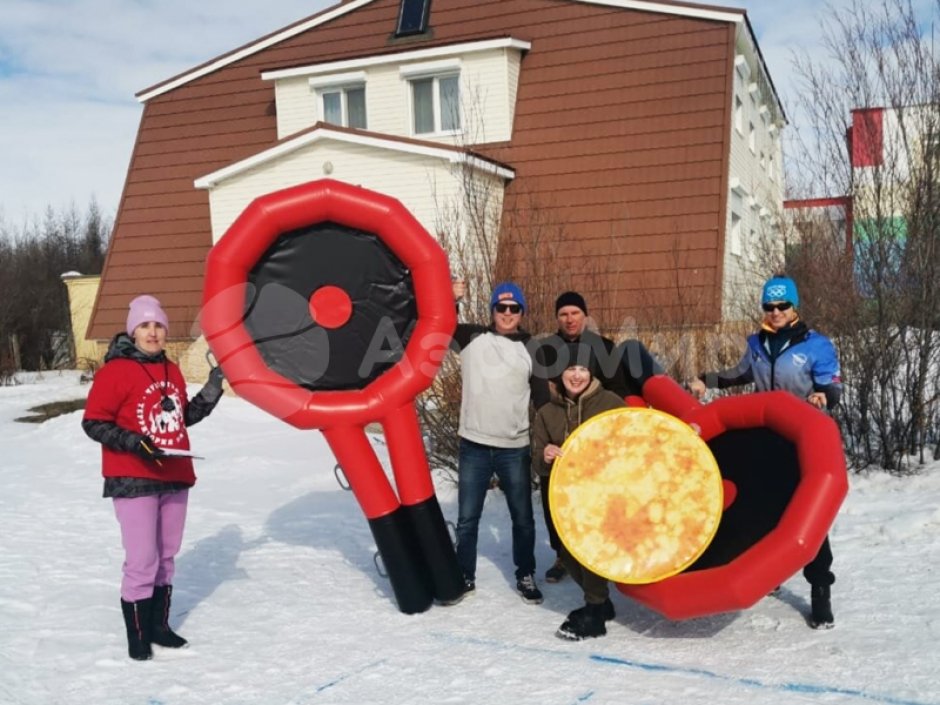 Командная забава — лови сковородкой