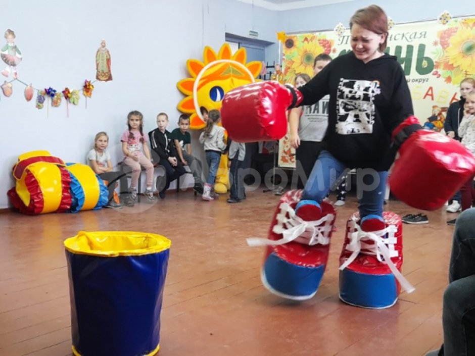 Командный игровой реквизит Гигантские кеды — для эстафет, конкурсов и веселых забегов