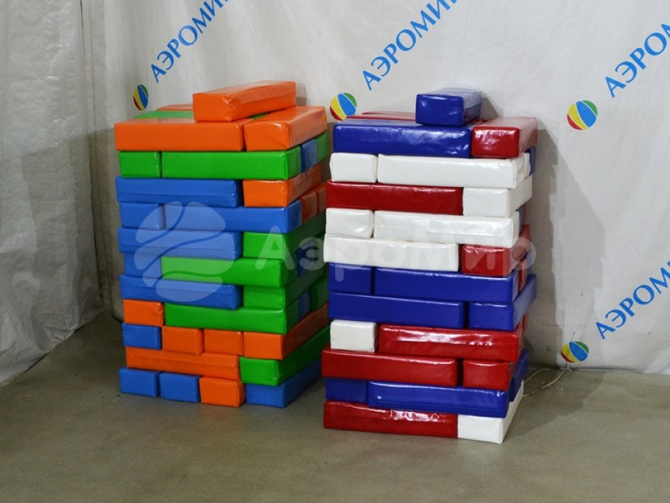 Гигантская дженга — популярная игра формата XXL