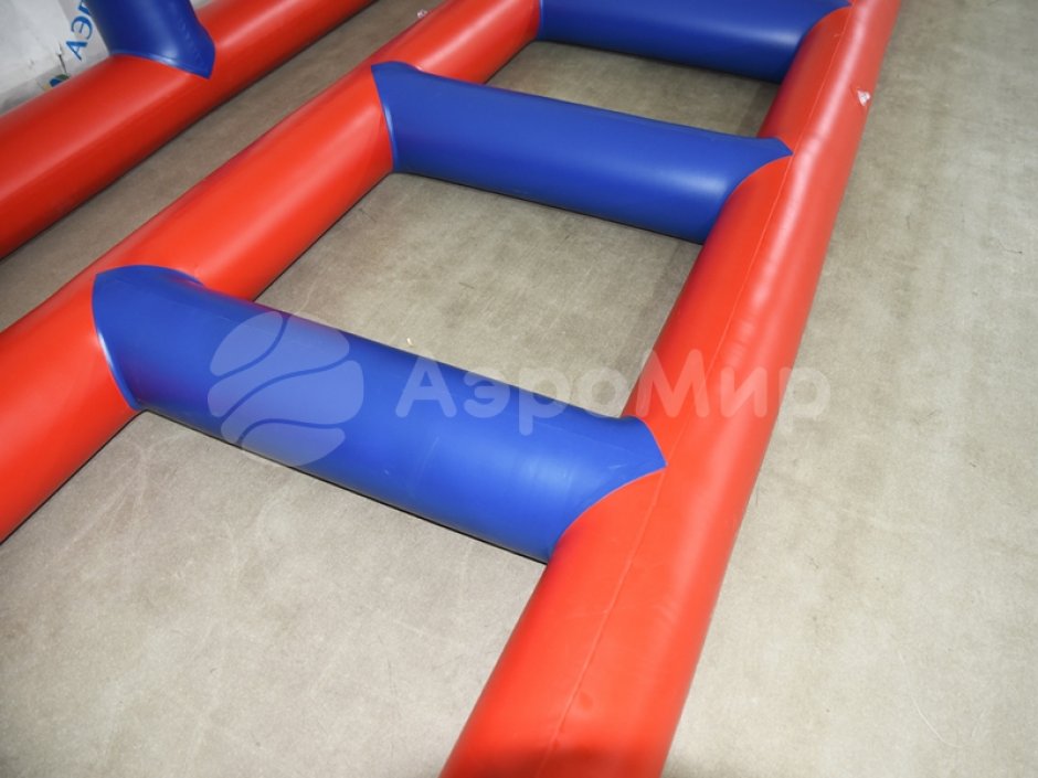 Лестница — универсальный командный аттракцион для забегов