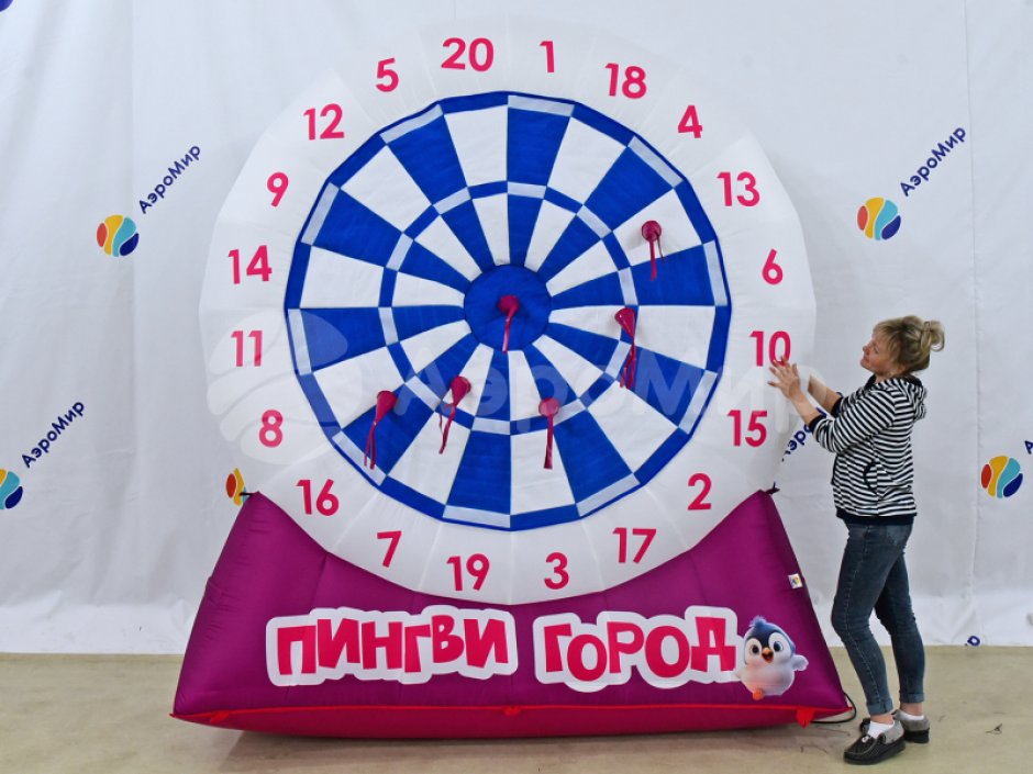 Надувной дартс
