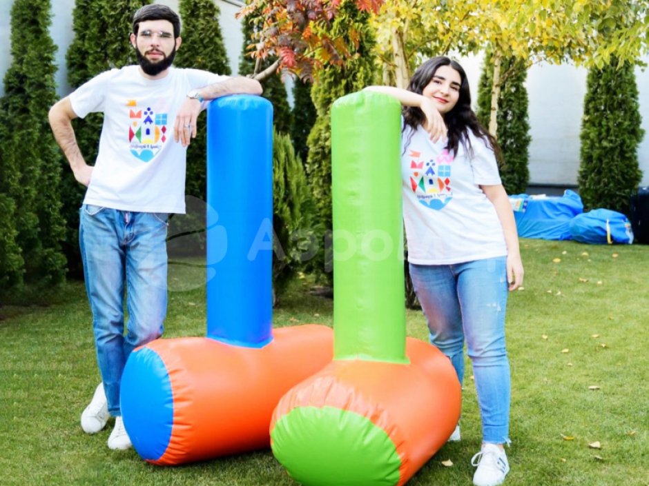 Гигантский молоток для игр на ловкость и скорость