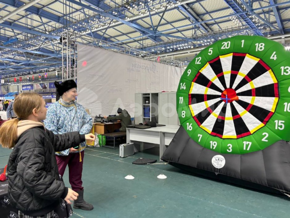 Надувной дартс