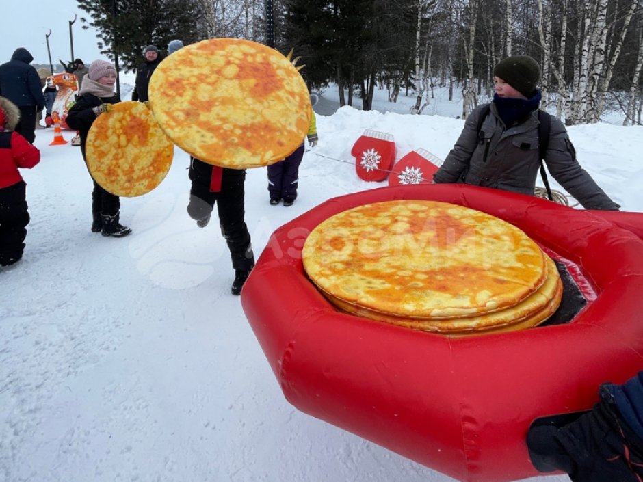 Командная забава — лови сковородкой