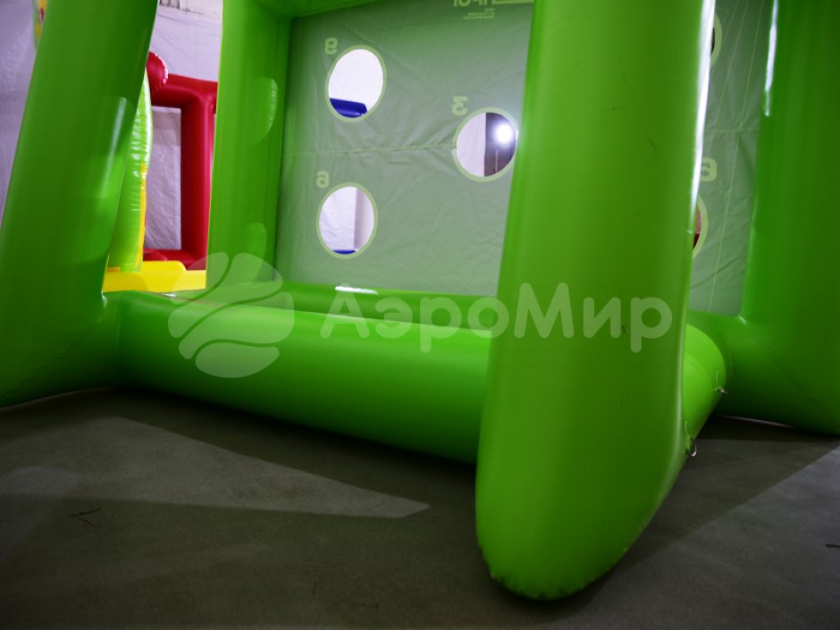 Забей гол – интерактивный аттракцион для игр с мячом