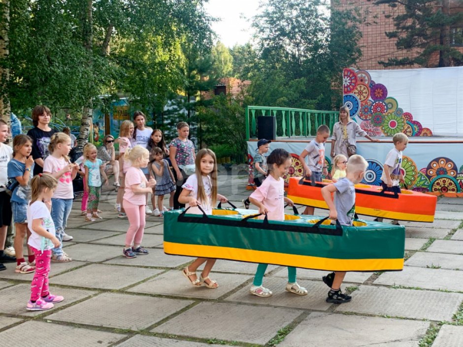 Мягкая лодочка — поролоновый реквизит для веселых стартов и развлечений