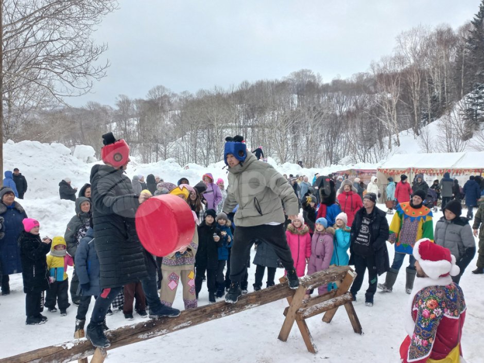 Бой подушками — игровой реквизит для шуточных боев