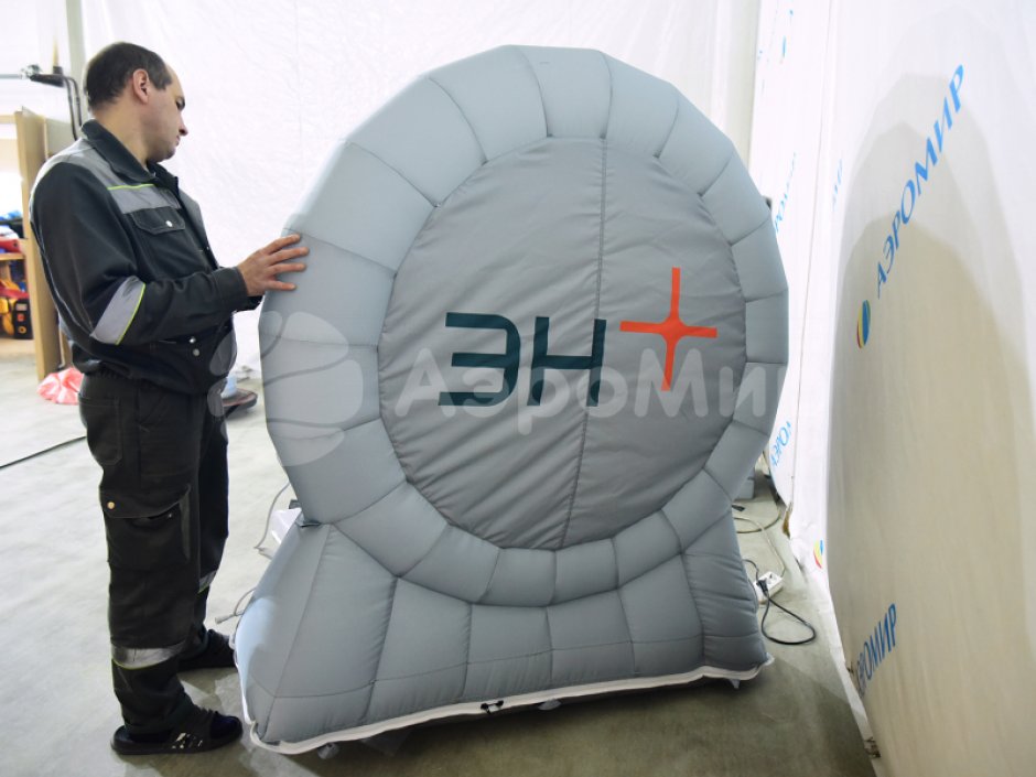 Надувной дартс