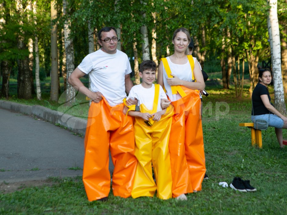 Игровой реквизит Командные штаны — для детей и взрослых