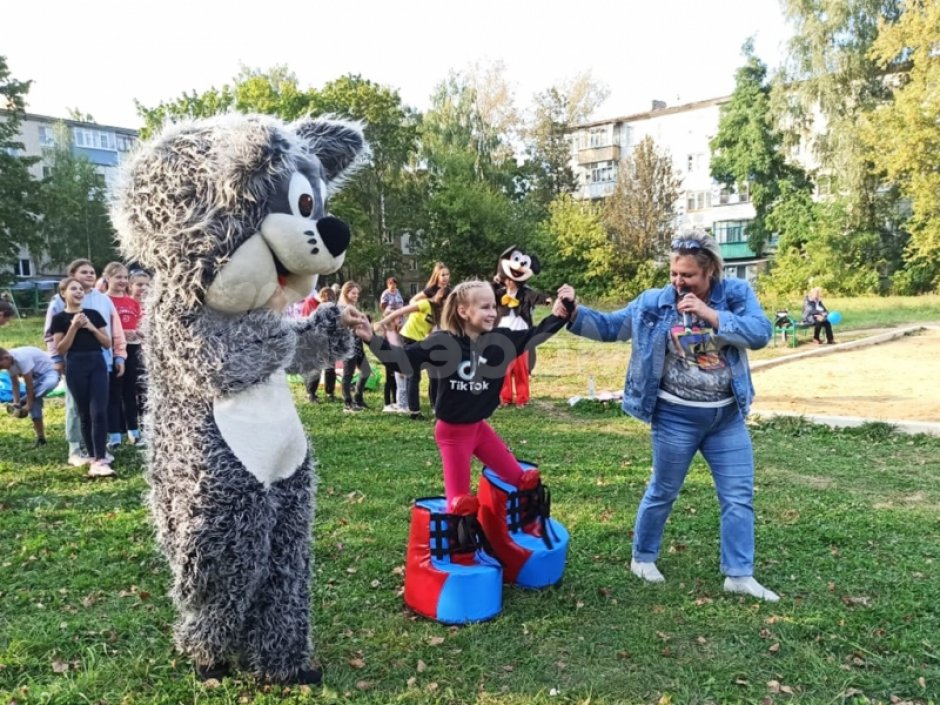 Командный игровой реквизит Гигантские кеды — для эстафет, конкурсов и веселых забегов