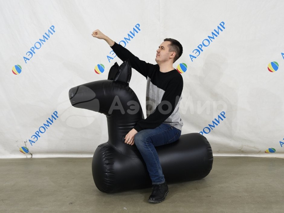 Лошадиные скачки — командный игровой реквизит для забегов и эстафет