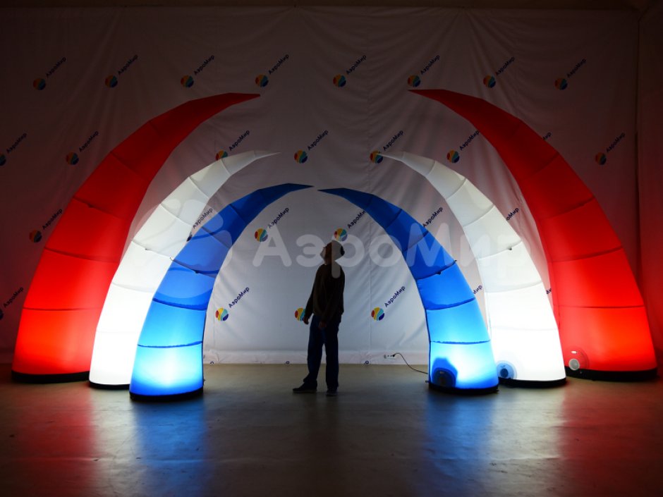 Надувная арка с подсветкой триколор