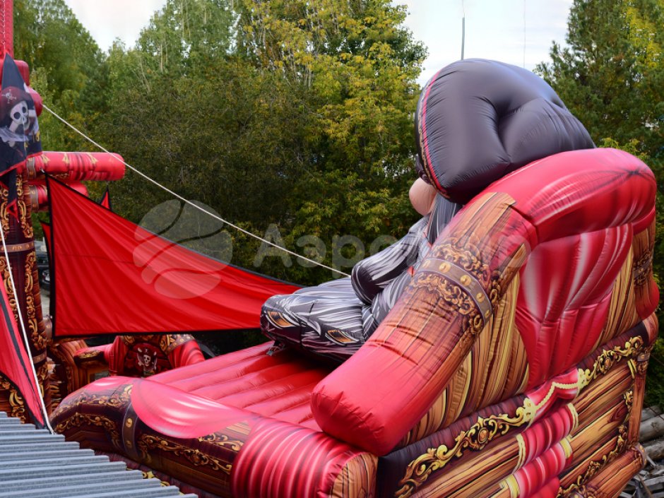 Пиратский корабль