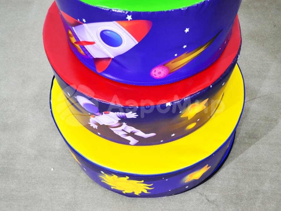 Мягкая космопирамидка для игровой комнаты