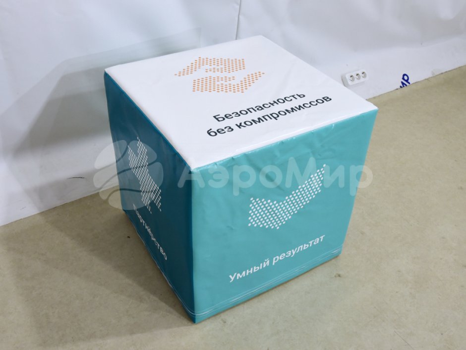 Гигантские кости — большие игральные кубики