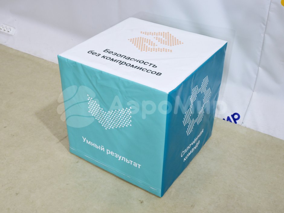 Гигантские кости — большие игральные кубики