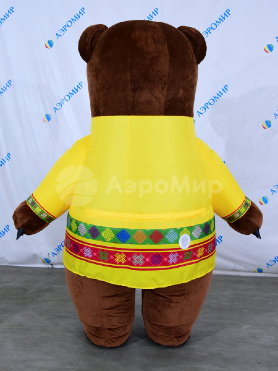 Надувной костюм Медведя в национальных костюмах и рубахах