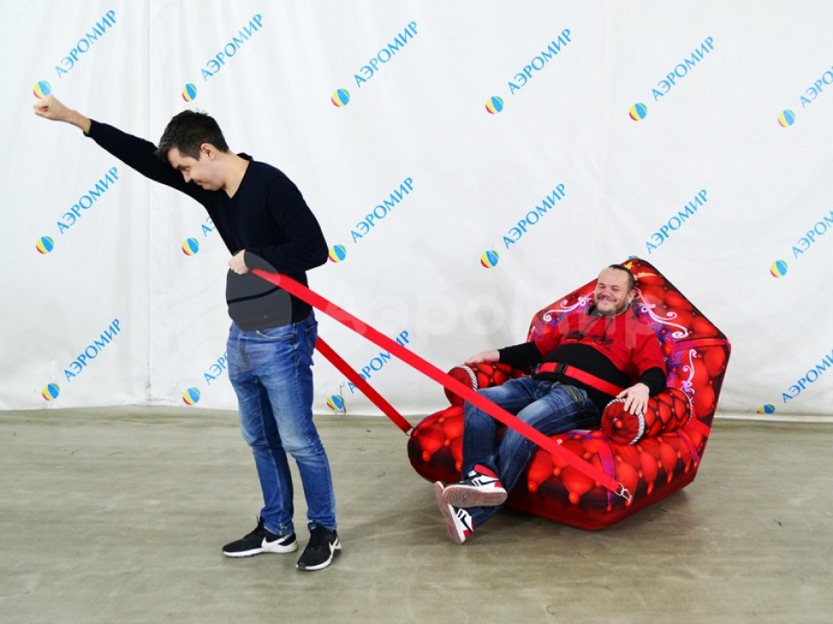 Надувные сани-трон — игровой реквизит для эстафет и развлечений на открытом воздухе