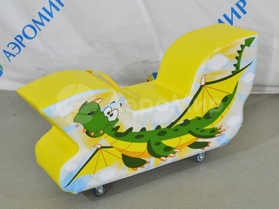 Динокаталка — мягкий пуф на колесиках