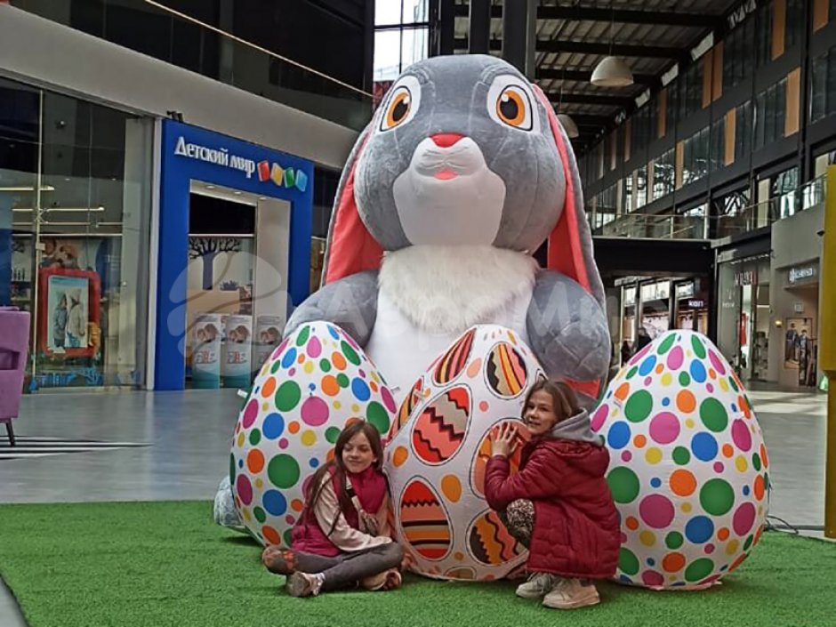 Кролик — надувная фигура для декораций и фотозон