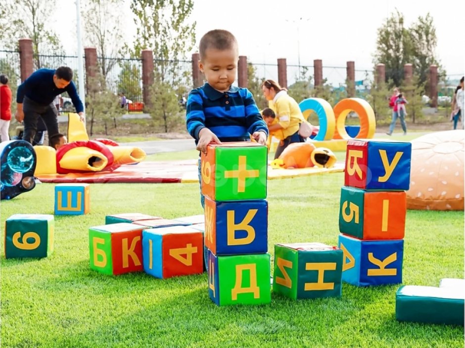 Большой игровой набор «Буквы и цифры» из мягких кубиков