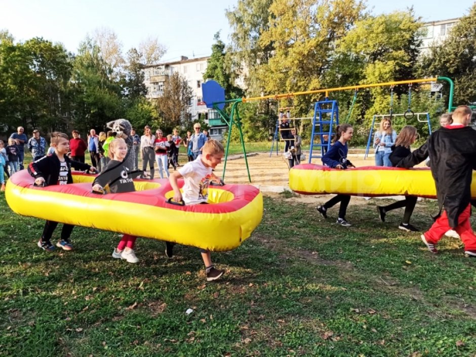 Надувная Лодочка — командная игра для эстафет и развлечений