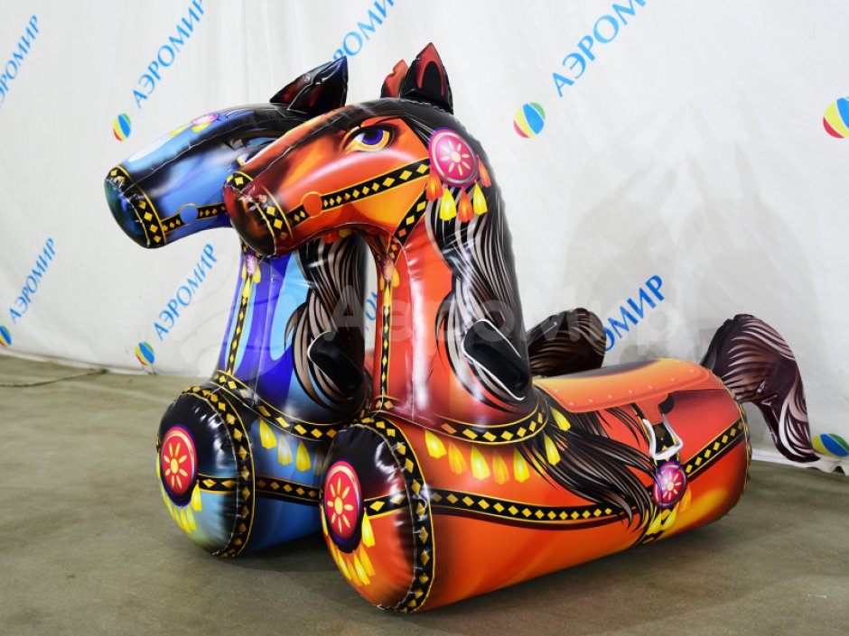 Лошадиные скачки — командный игровой реквизит для забегов и эстафет