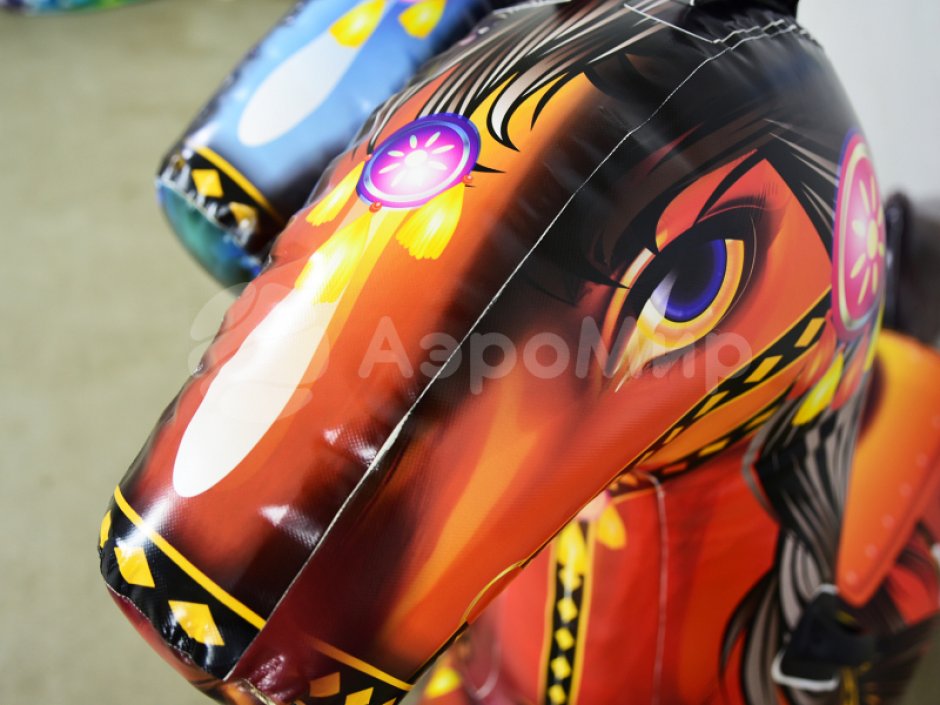 Лошадиные скачки — командный игровой реквизит для забегов и эстафет