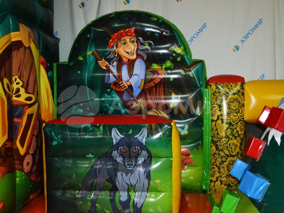 Надувной батутный комплекс Лукоморье — большой коммерческий аттракцион на 85 м²