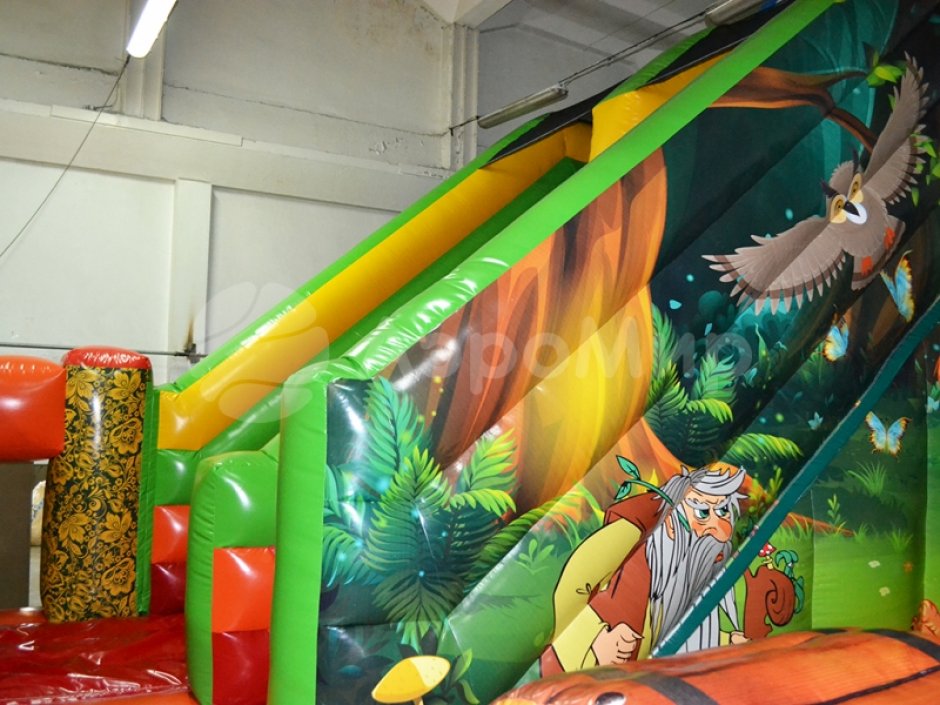 Надувной батутный комплекс Лукоморье — большой коммерческий аттракцион на 85 м²