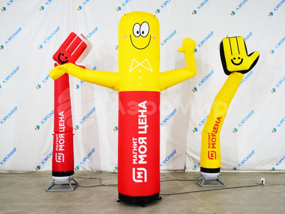 Аэромен машет рукой простой цилиндрической формы с логотипом в фирменном стиле