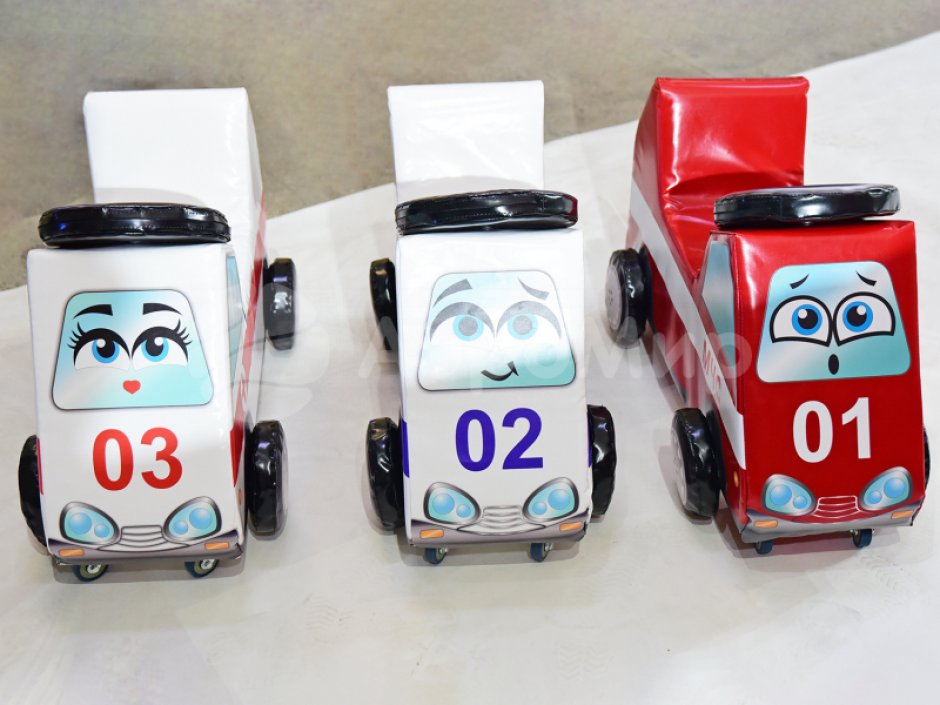 Мягкий модуль «Машинка» на колесиках