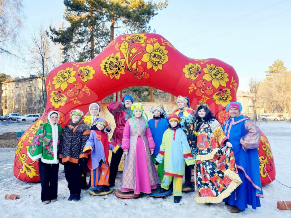 Надувная арка Хохлома — авторский дизайн и оформление на выбор