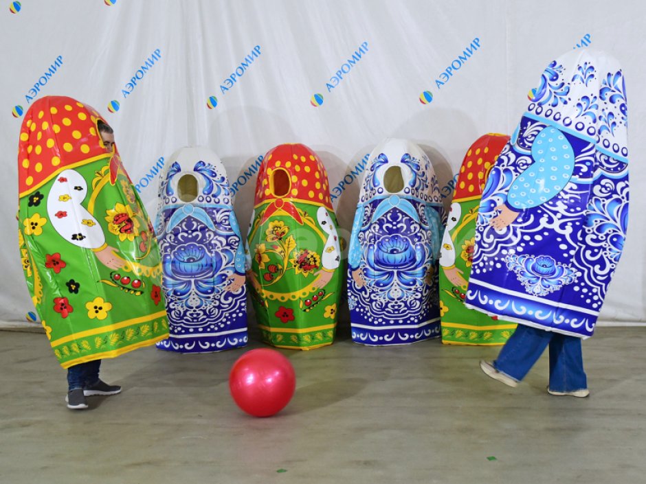 Матрёшкабол  — командная игра с мячом