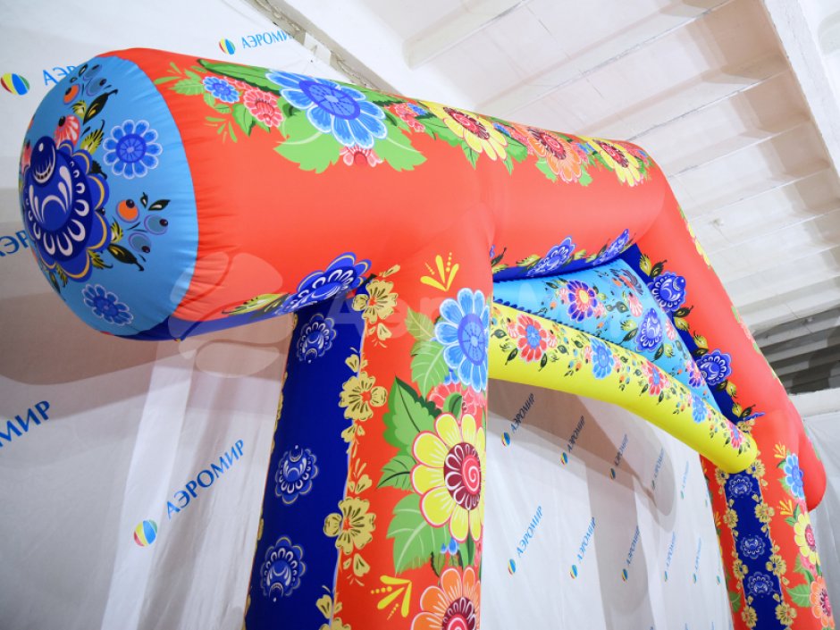 Надувная арка Избушка с декором к Масленице, Ярмаркам