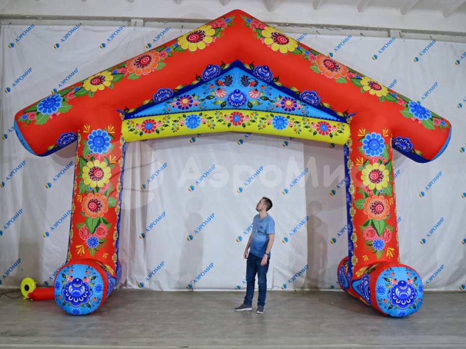 Надувная арка Избушка с декором к Масленице, Ярмаркам