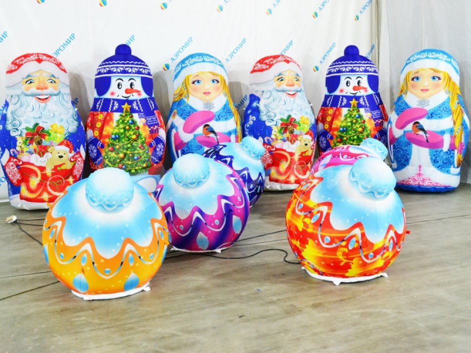 Новогодняя надувная матрешка Дед Мороз