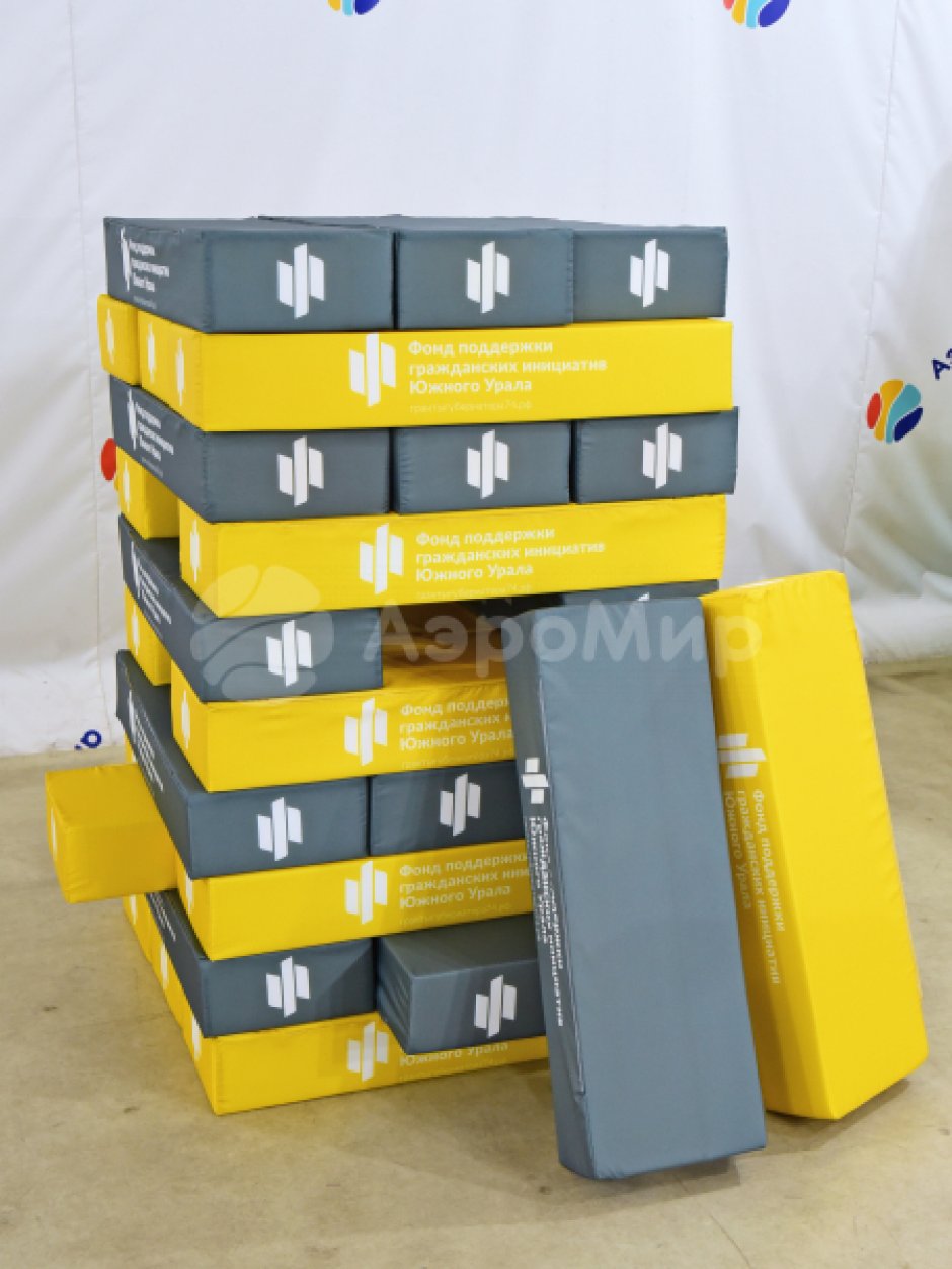 Командный игровой реквизит Мега дженга