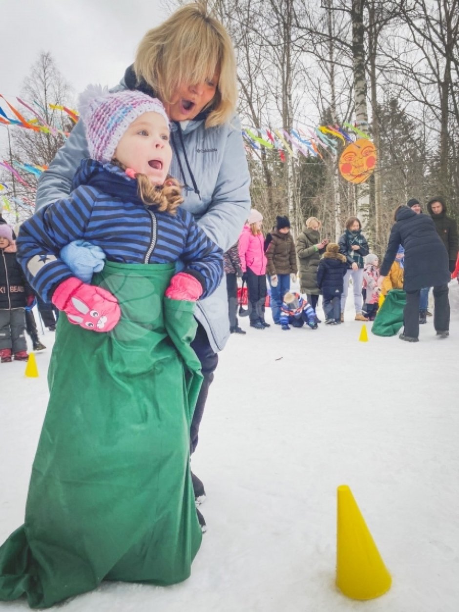 Игровой реквизит Бег в мешках — эстафета для взрослых и детей