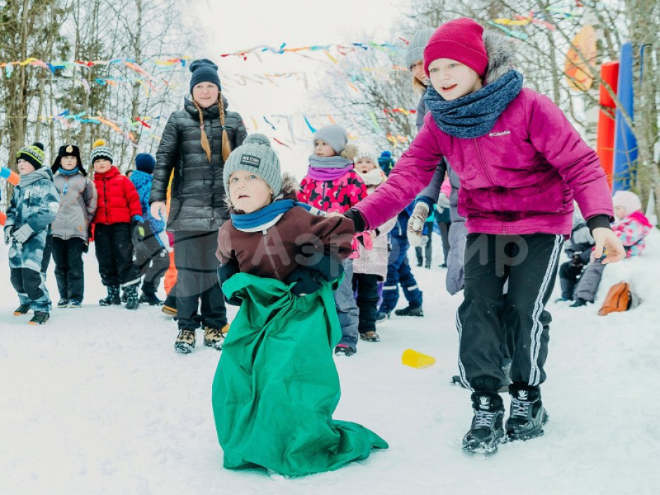 Игровой реквизит Бег в мешках — эстафета для взрослых и детей