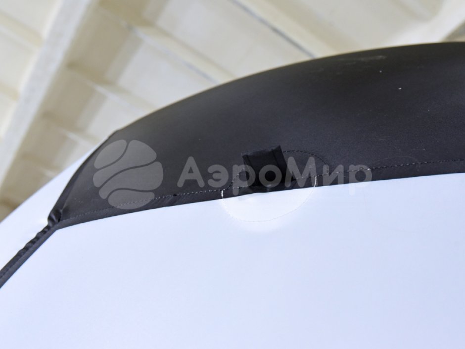 Надувной футбольный мяч на опоре