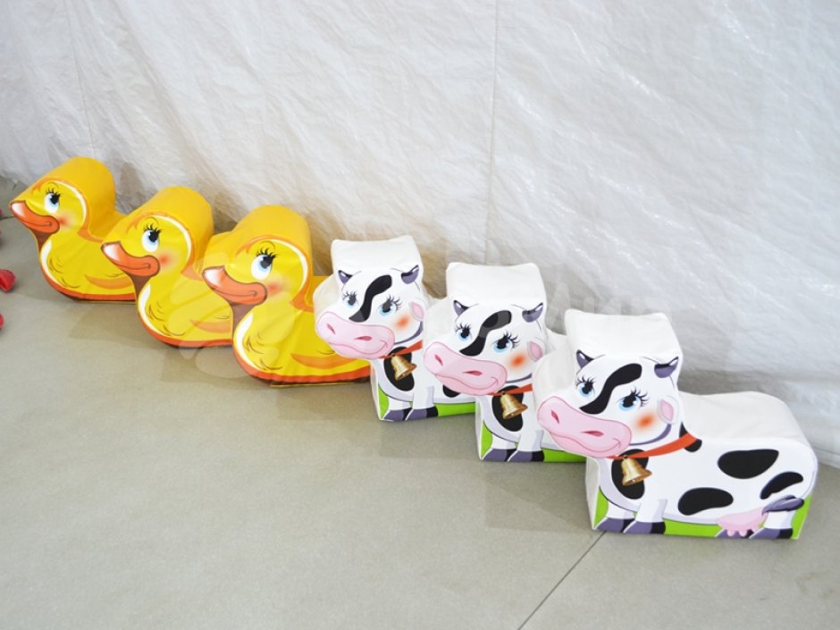 Мягкая фигура-кресло «Коровка»